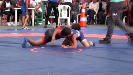 Dünya şampiyonları Çan'da güreşti