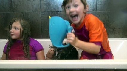 Bloopies Baths Time Toy  - Brincando na Banheira