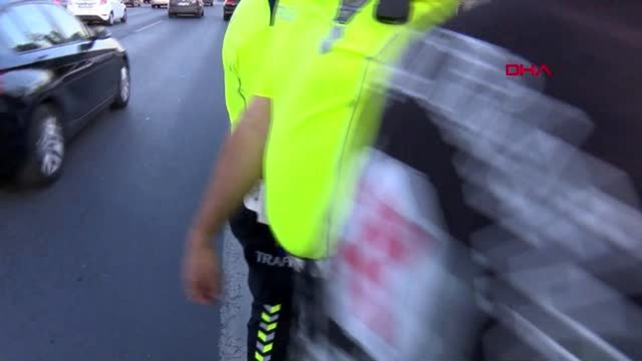 İstanbul'da çakarlı araç denetimi