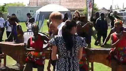 En Sudáfrica, Enrique y Meghan denuncian la violencia contra las mujeres