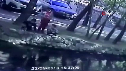 Kaza yem verirken suya düşen 9 yaşındaki çocuğu arkadaşı kurtardı