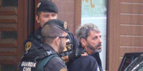 Descubren explosivos y mapas de un cuartel de la Guardia Civil durante los registros a los nueve detenidos de los CDR
