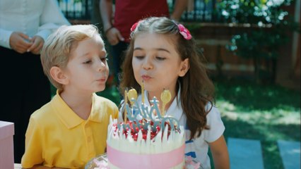 Çocuk 3. Bölüm Sürpriz Doğum Günü Partisi