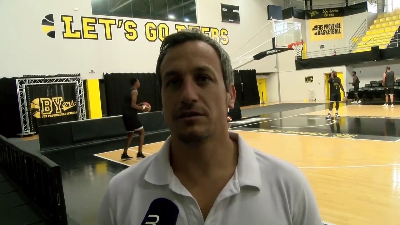 Remi Giuitta coach de Fos Provence Basket avant la Leaders Cup