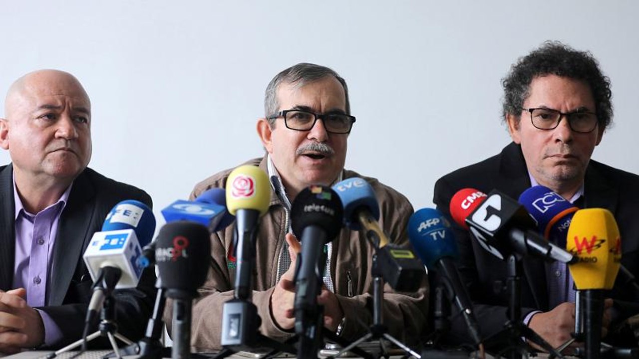 La cúpula de las FARC reconoce su responsabilidad en los secuestros
