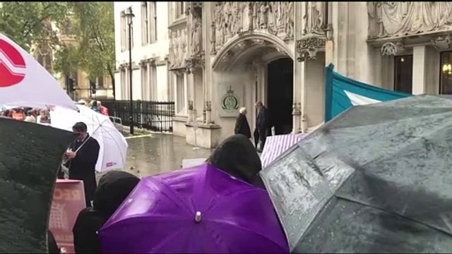 İngiltere'de Anayasa Mahkemesi, Johnson'ın parlamentoyu tatil etme kararının hukuka aykırı olduğuna hükmetti