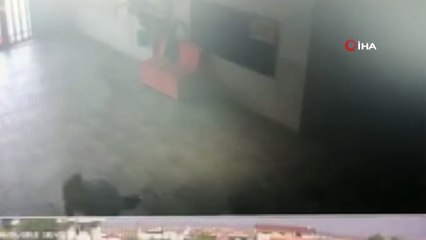 Depremde minik öğrenciler böyle tahliye edildi