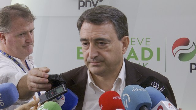 PNV, satisfecho por la exhumación de Franco del Valle de los Caídos