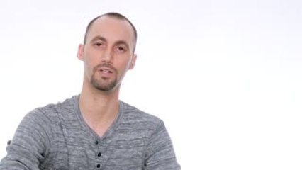 Betting Big and Crafting a Winning Elevator Pitch with Dan Fleyshman