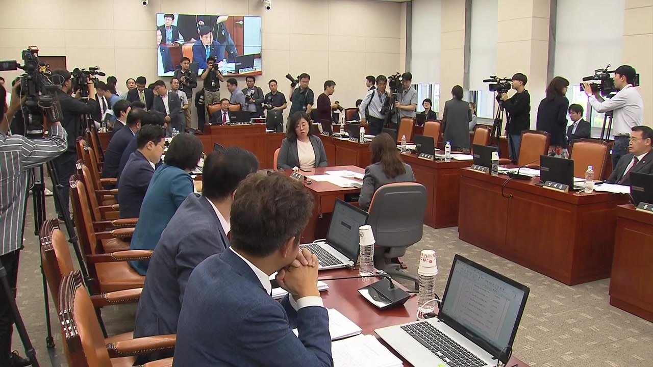 국회 교육위 고교 무상교육법 의결...한국당 '반대' 퇴장 / YTN