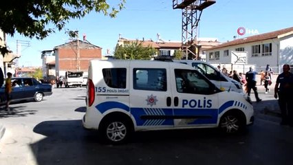 Muhtarla vatandaşın hizmet tartışması silahlı kavgaya dönüştü