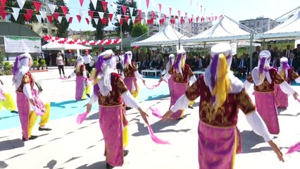 Bakan Selçuk, öğrencilerle zeytin toplayıp basketbol ve misket oynadı - OSMANİYE