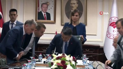 Bakan Pakdemirli: 4 Bin Ton Üzüm Alımı Gerçekleştirdik