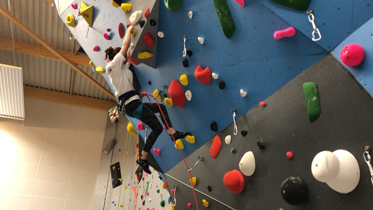 Douarnenez. Le mur d’escalade prêt pour la grimpe