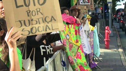 Bolsonaro defende soberania do território brasileiro