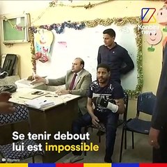 Égypte : Elle porte son mari sur son dos depuis 6 ans