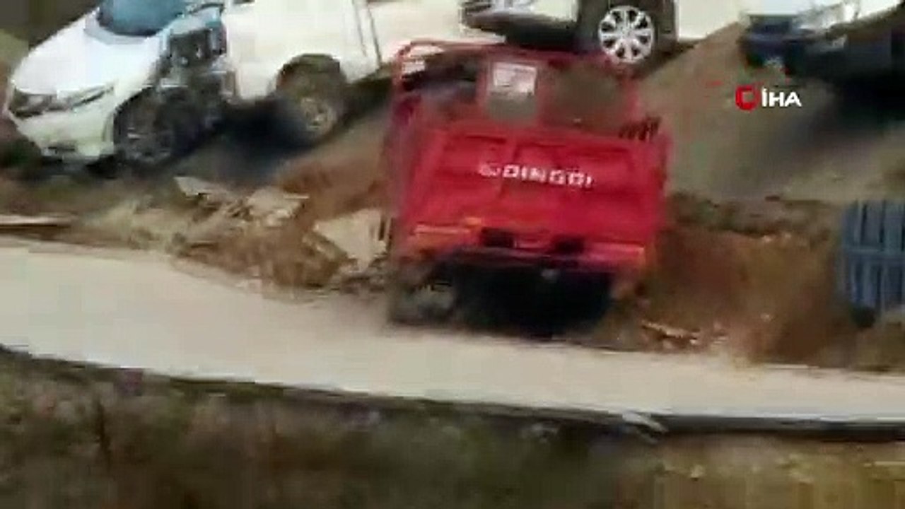 -  Pakistan’daki 5.8 Büyüklüğündeki Depremde 19 Kişi Öldü