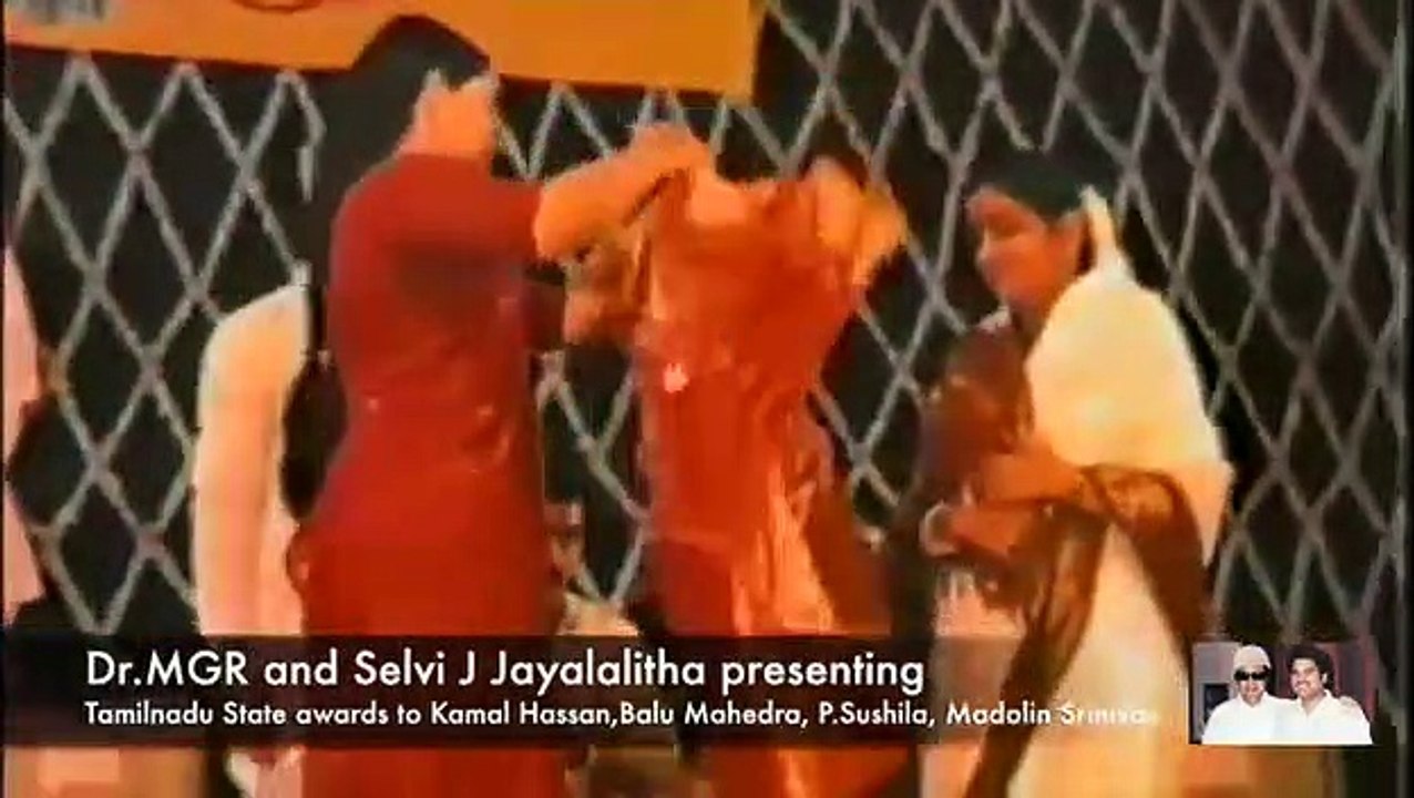 Dr.MGR presenting awards to Kamal Hassan,Balu Mahendra, P.Sushila, Madolin Srinivas