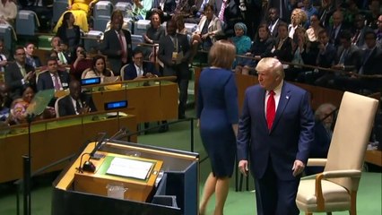 ترامب: الولايات المتحدة تراقب الوضع في فنزويلا "من كثب"