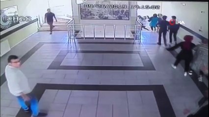 Sultanbeyli'de okulda deprem paniği güvenlik kamerasında