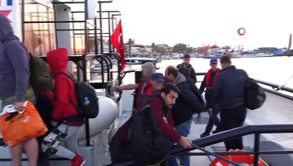 Yunanlı insan kaçakçısı Türk Sahil Güvenliği'nden kaçamadı