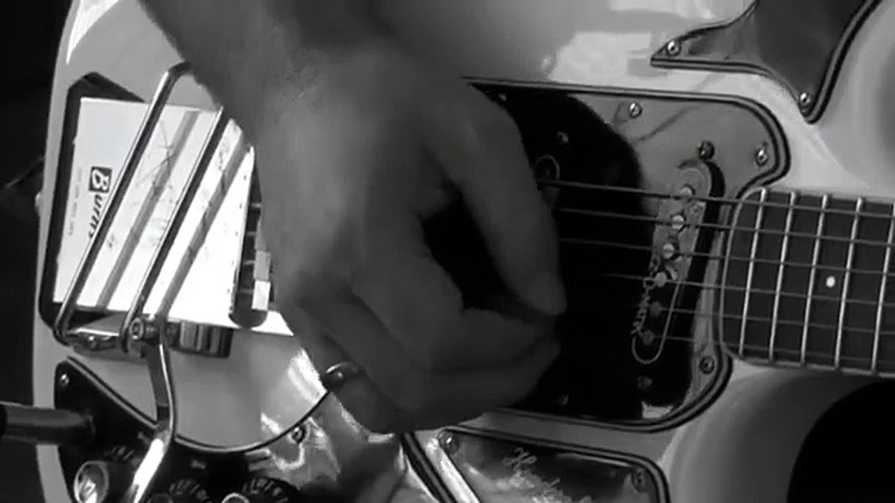 Burns Hank Marvin Electric Guitar White