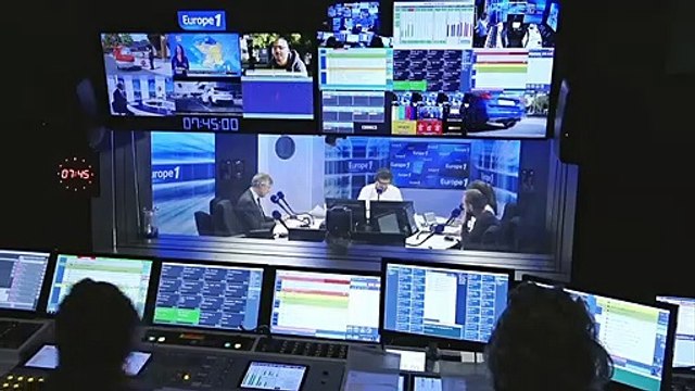 EXCLUSIF - Pour pouvoir accueillir tout le monde dignement, on ne doit pas être un pays trop attractif , estime Emmanuel Macron