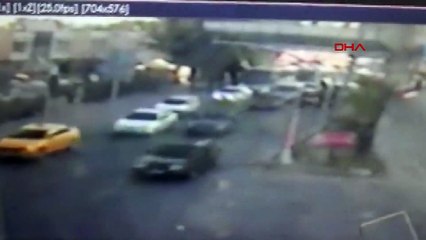 Hainler işte böyle saldırı... Adana'daki bombalı saldırı kamerada...