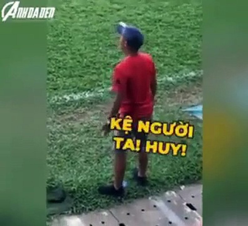 Sai lầm lớn nhất là cho Huy ra sân