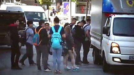 Öğrencilerin minibüsteki tehlikeli yolculuğu kamerada