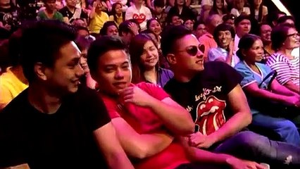 Daniel Padilla, dumalaw sa set ng Your Face Sounds Familiar para suportahan ang inang si Karla