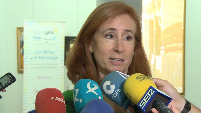 Un taller acerca a las niñas de Mérida a la Economía Circular