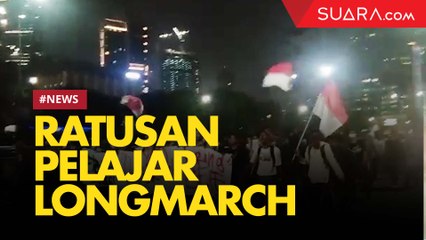 Ratusan Pelajar Longmarch di Depan Polda Metro Menuju Gedung DPR