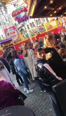 Ce voleur a cru qu'il va s'en tirer