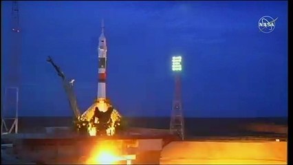 Três astronautas decolam rumo à ISS
