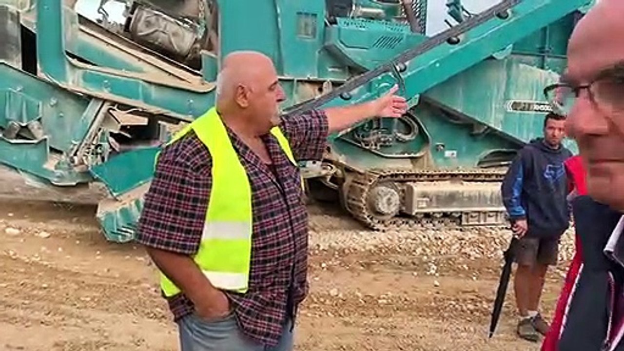 Claude Maillard explique pourquoi il espère continuer l'exploitation de la carrière de Semondans