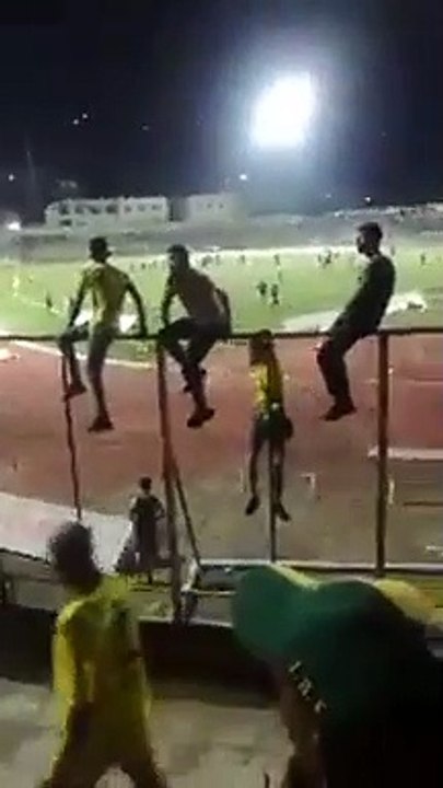 pagaille générale au stade de Tizi Ouzou (JSK - CRB)