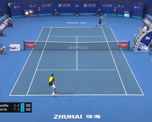 Zhuhai - Monfils rejoint les quarts