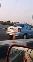 سيارة تسير عكس الاتجاه بطريق شبرا بنها الحر