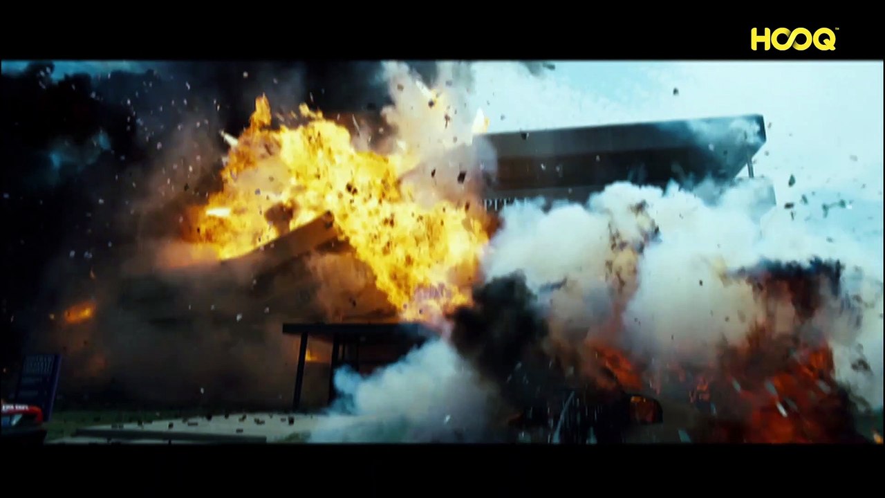 The Dark Knight - Sneak Peek