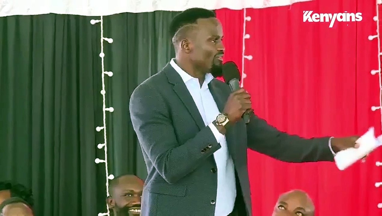 Mariga Woos Kibra Residents