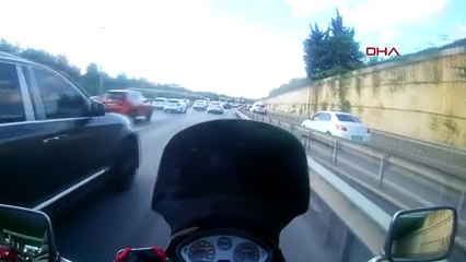 Üsküdar'da ters yöne giren gelin arabası kamerada