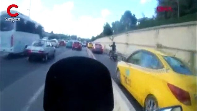 Üsküdar'da tehlikeli anlar! Polis gelin arabasının peşine düştü