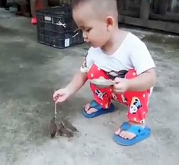 Keşke Dünyayı Bu Çocuğun Merhameti Yönetse