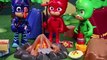 A Gekko le pican los mosquitos  PJ Masks ⚡ Juguetes en español