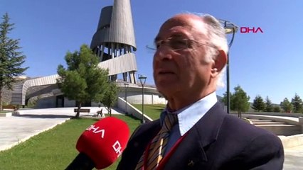 Demirel'in anıt mezarı ziyarete açıldı