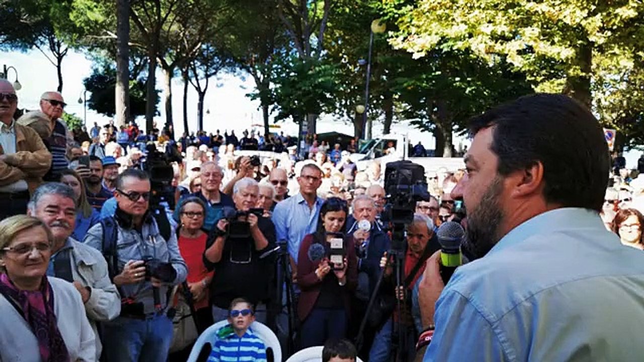 Salvini a Passignano sul Trasimeno (Perugia): "Fascisti? No, siamo italiani orgogliosi" (26.09.19)