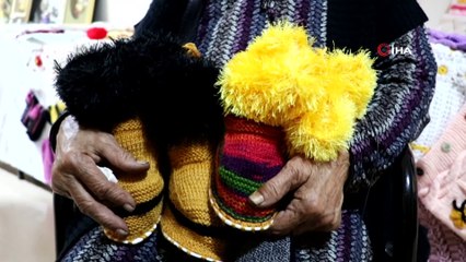 80 Yaşında Öğrenci Oldular, Gençlere Taş Çıkarttılar