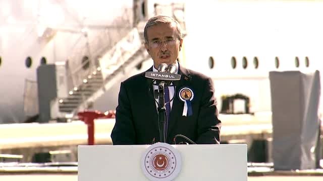 Milli savaş gemisi Kınalıada Deniz Kuvvetlerine teslim edildi - Savunma Sanayii Başkanı Demir