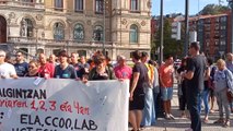 Sindicatos del metal de Bizkaia ante el Ayuntamiento de Bilbao